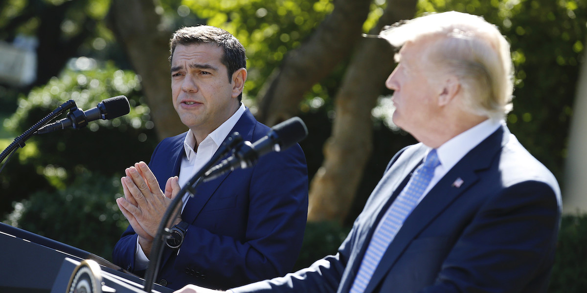 Ein historischer Moment: Tsipras mit Kravatte  Costas Baltas/reuters